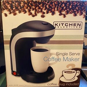 Single cup coffee maker